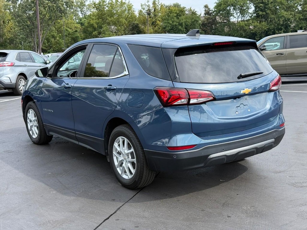 Chevrolet Equinox Vehicle Full-screen Gallery Image 04