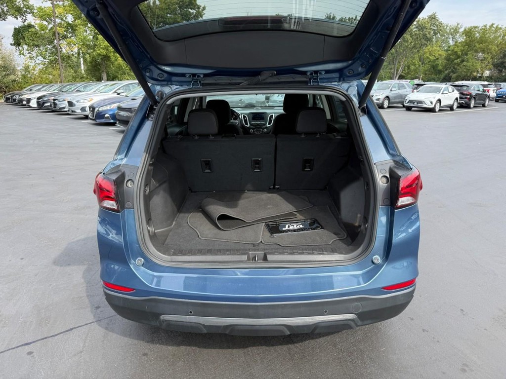 Chevrolet Equinox Vehicle Full-screen Gallery Image 06
