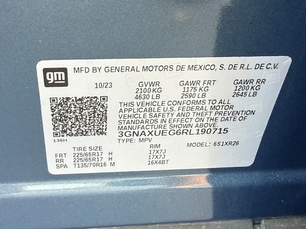 Chevrolet Equinox Vehicle Full-screen Gallery Image 23