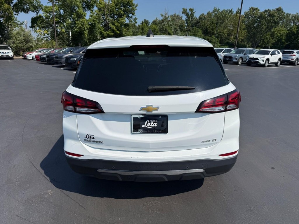 Chevrolet Equinox Vehicle Full-screen Gallery Image 08