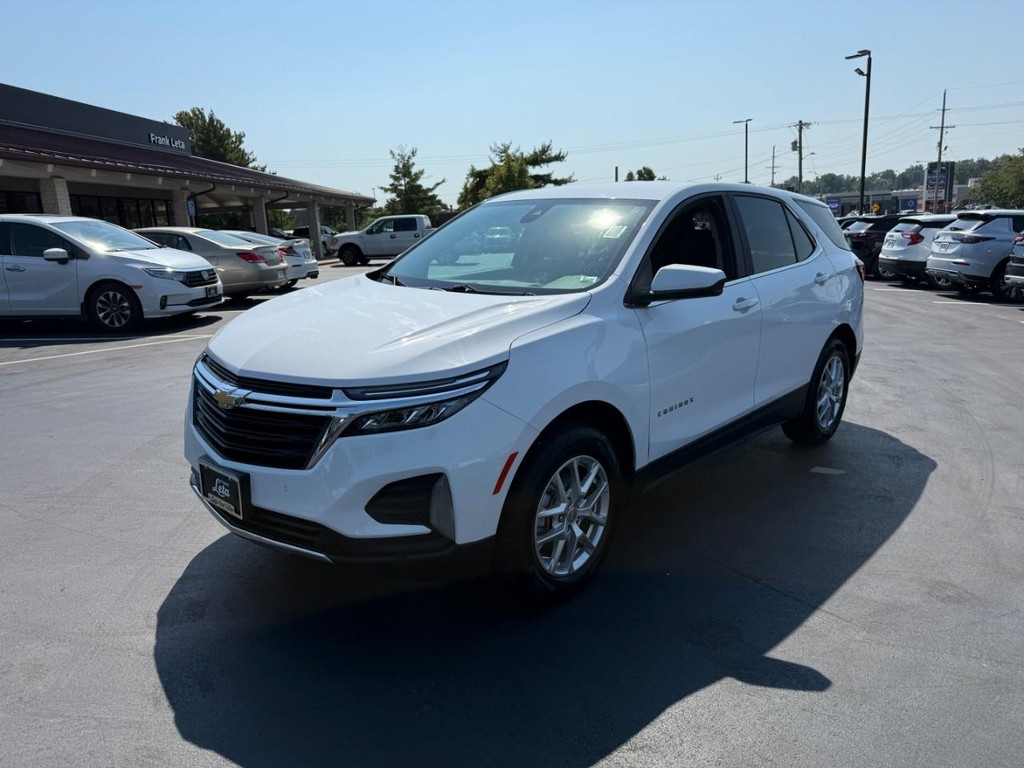 Chevrolet Equinox Vehicle Full-screen Gallery Image 09