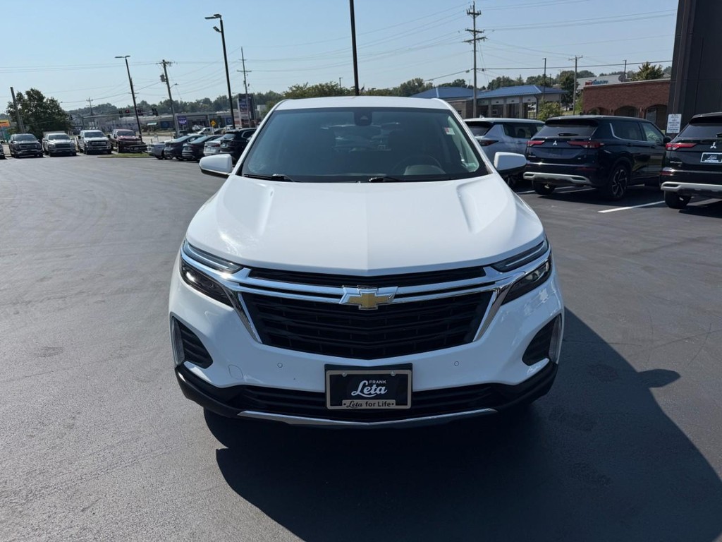 Chevrolet Equinox Vehicle Full-screen Gallery Image 10