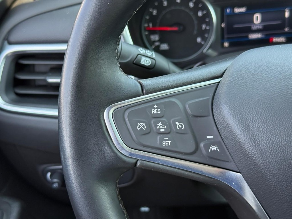 Chevrolet Equinox Vehicle Full-screen Gallery Image 15