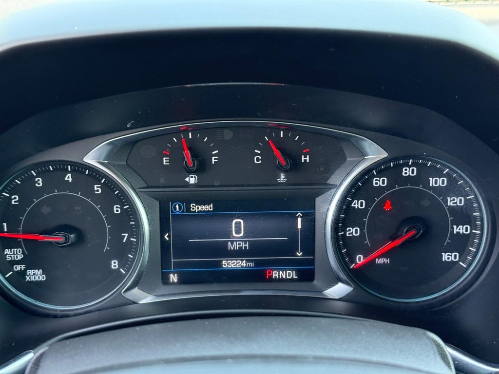 Chevrolet Equinox Vehicle Full-screen Gallery Image 17