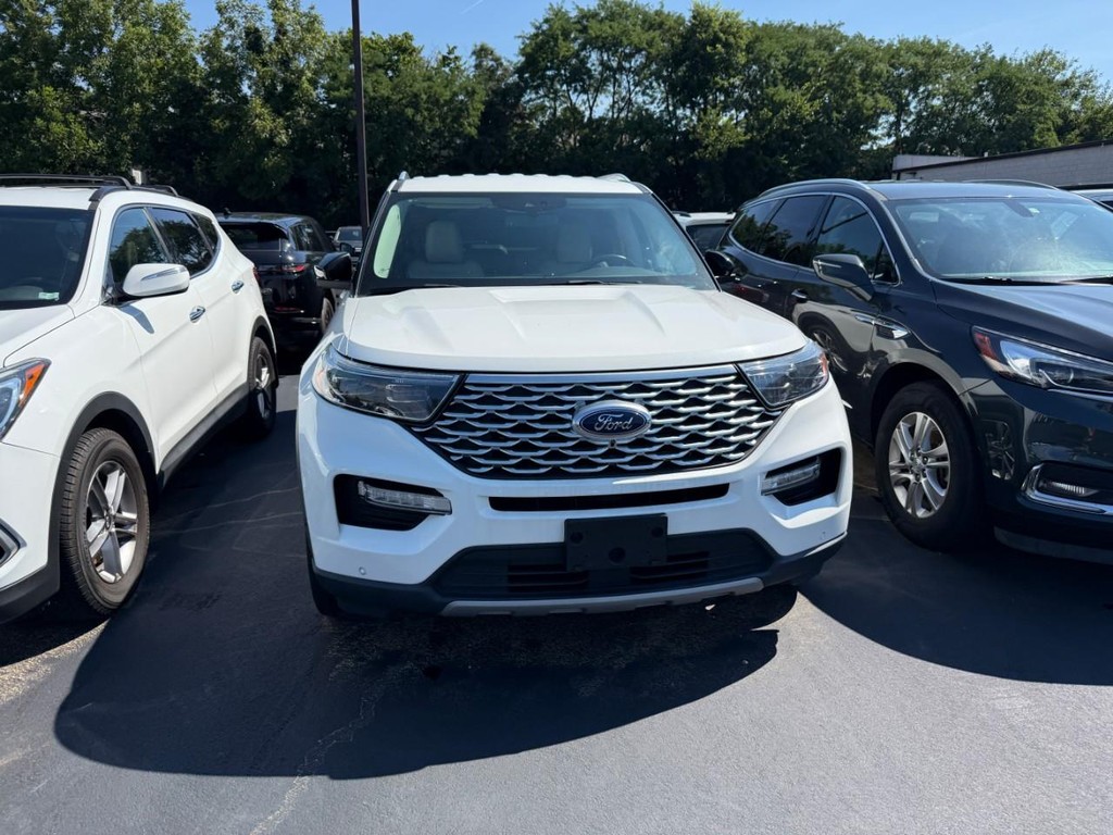 Ford Explorer Vehicle Full-screen Gallery Image 09