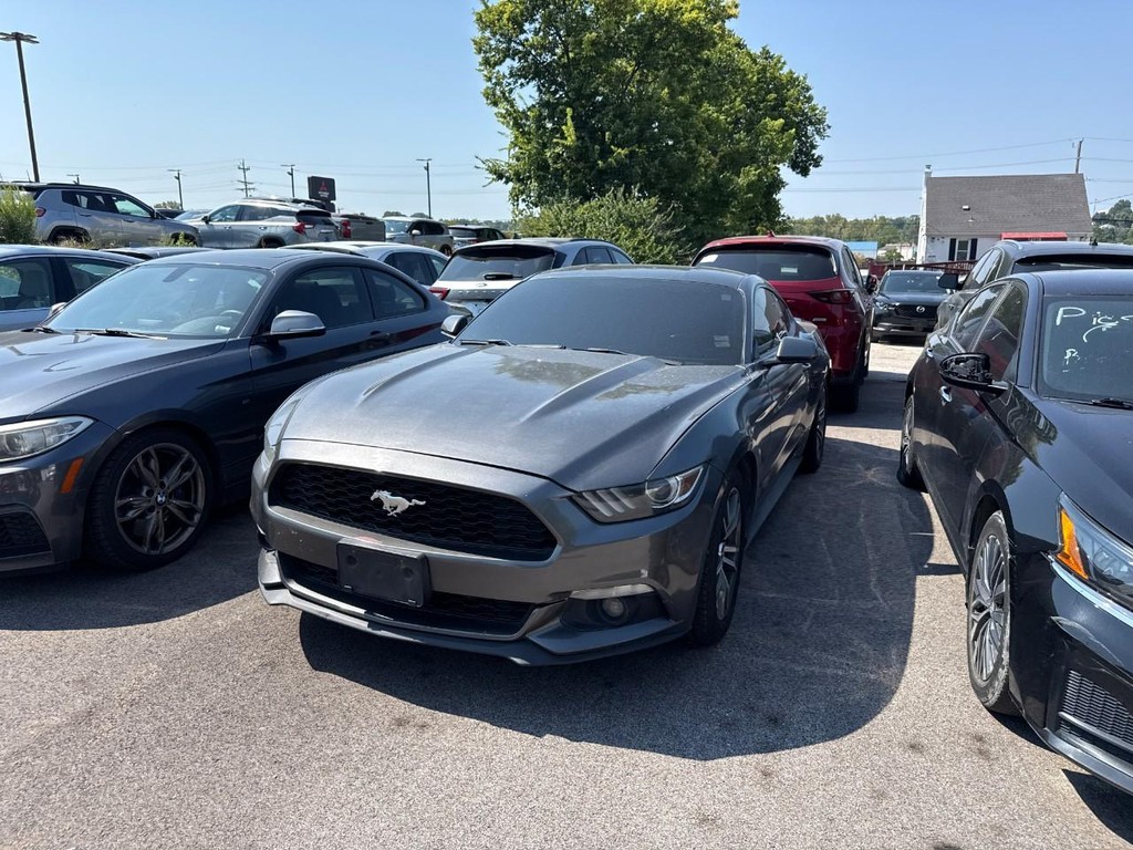 Ford Mustang Vehicle Full-screen Gallery Image 04