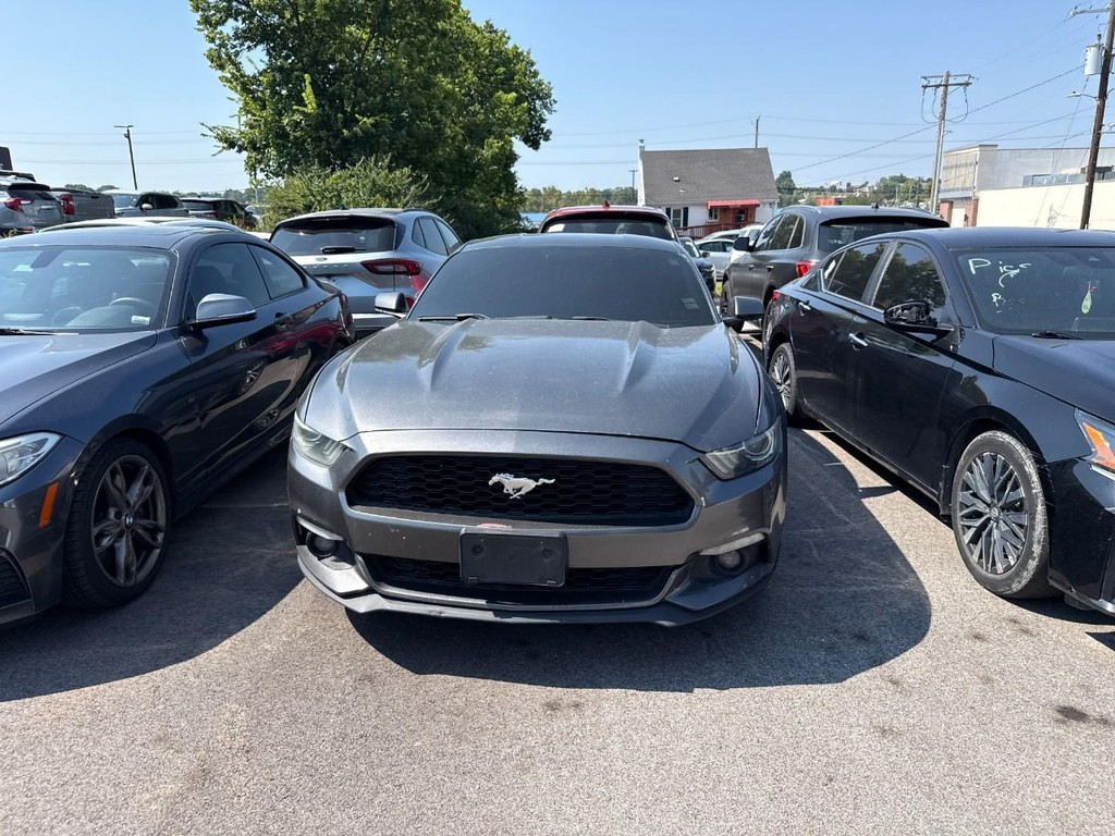 Ford Mustang Vehicle Full-screen Gallery Image 08