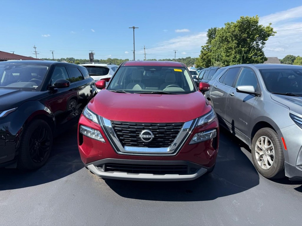 Nissan Rogue Vehicle Full-screen Gallery Image 06