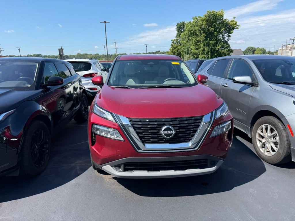 Nissan Rogue Vehicle Full-screen Gallery Image 07