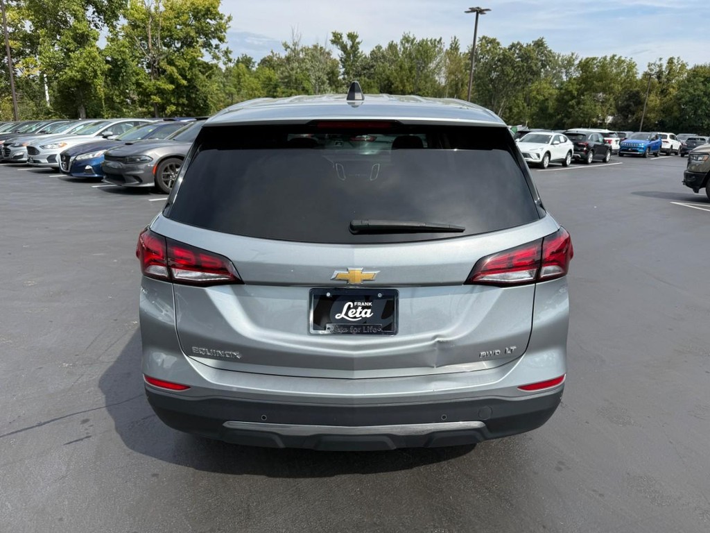 Chevrolet Equinox Vehicle Full-screen Gallery Image 07
