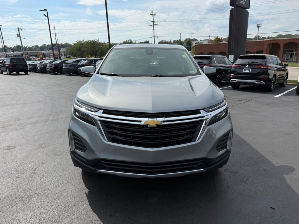 Chevrolet Equinox Vehicle Full-screen Gallery Image 09