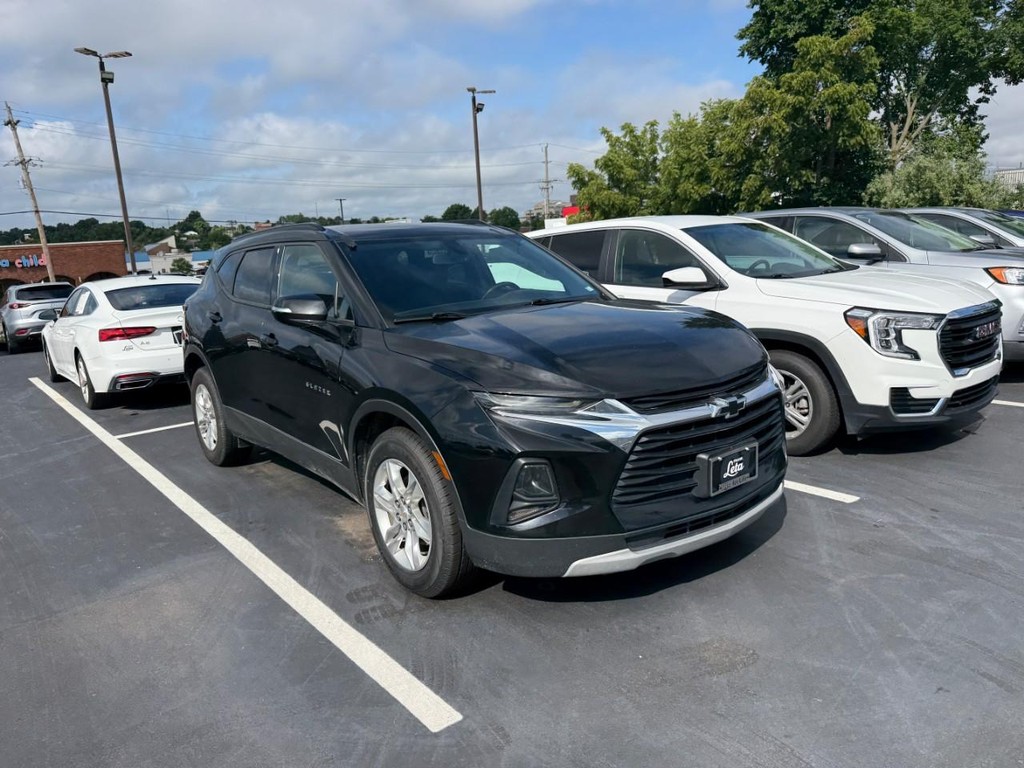Chevrolet Blazer Vehicle Full-screen Gallery Image 02