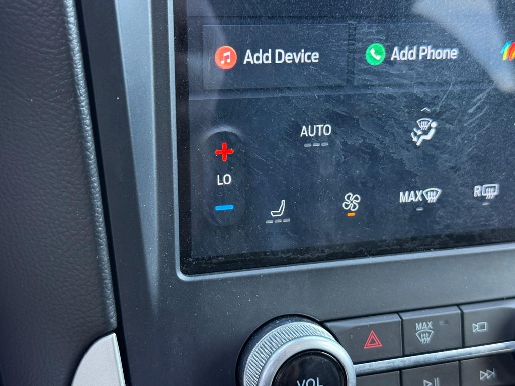 Ford Edge Vehicle Full-screen Gallery Image 24