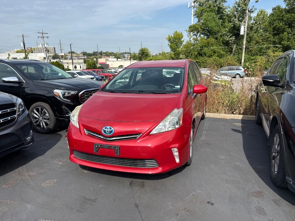 Toyota Prius V Vehicle Full-screen Gallery Image 06