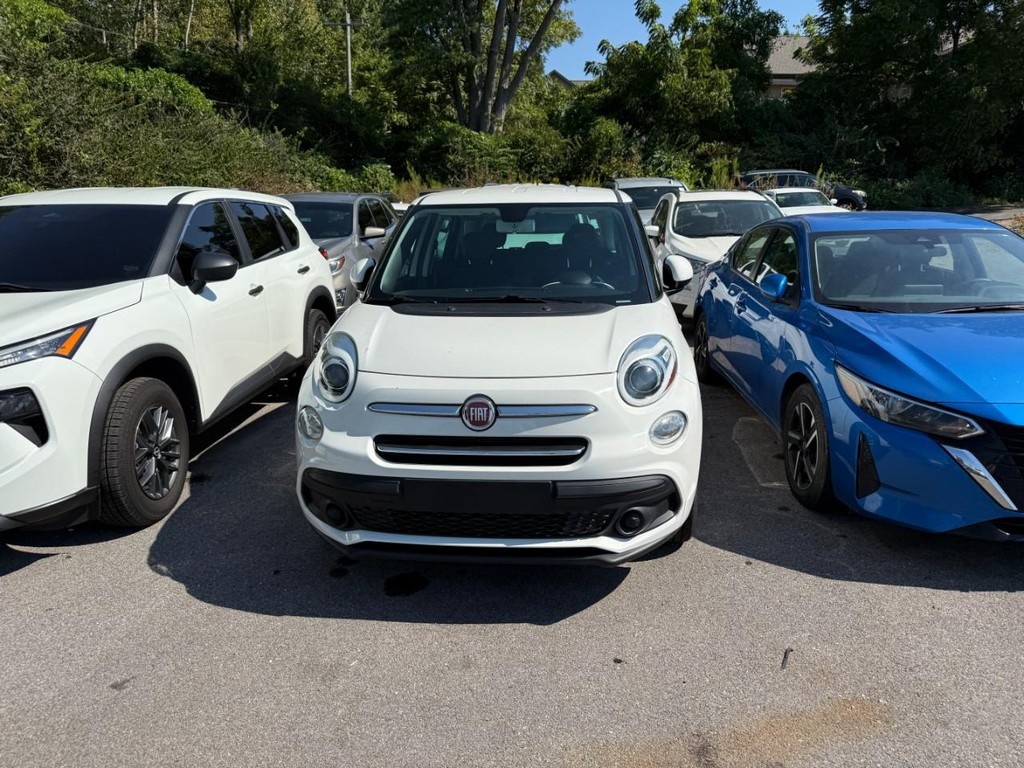 FIAT 500L Vehicle Full-screen Gallery Image 07