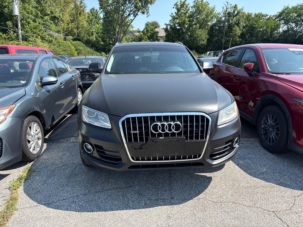 Audi Q5 Vehicle Full-screen Gallery Image 10