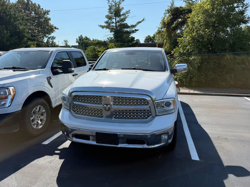 Ram 1500 Vehicle Full-screen Gallery Image 09