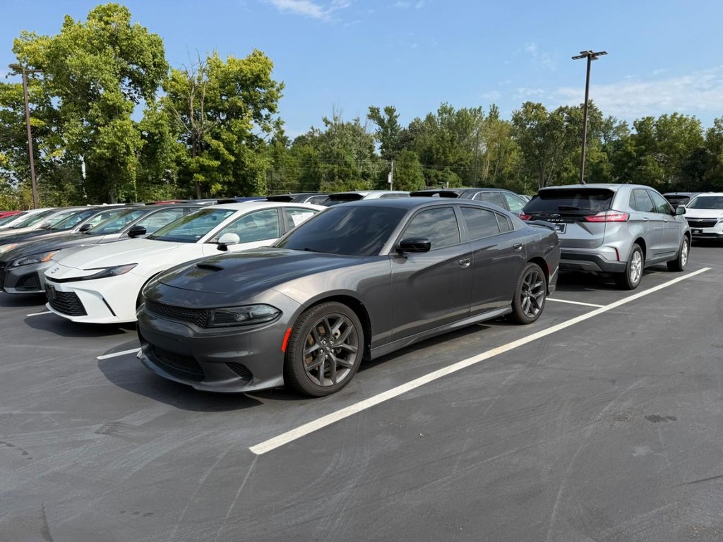 Dodge Charger Vehicle Full-screen Gallery Image 03