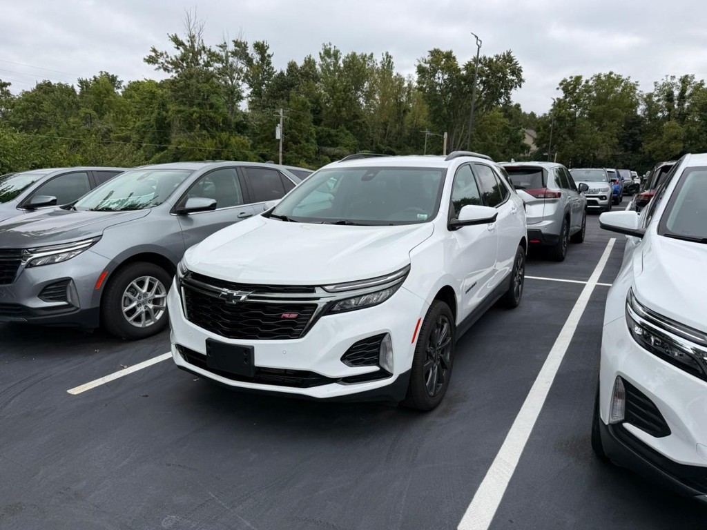 Chevrolet Equinox Vehicle Full-screen Gallery Image 02
