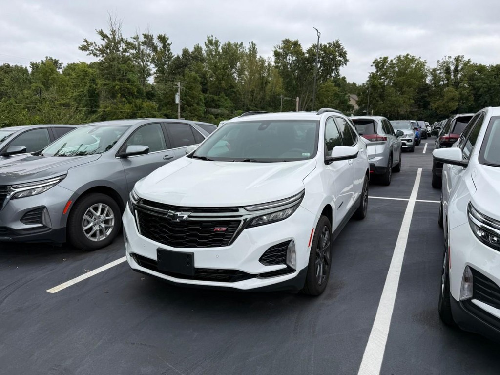 Chevrolet Equinox Vehicle Full-screen Gallery Image 03
