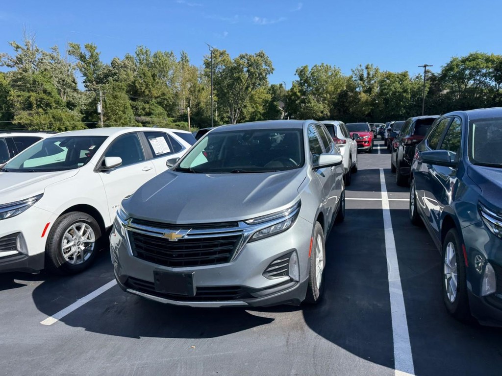 Chevrolet Equinox Vehicle Full-screen Gallery Image 04