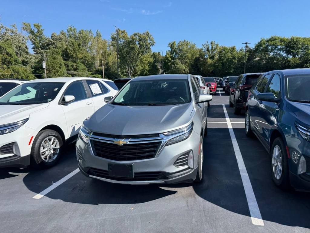 Chevrolet Equinox Vehicle Full-screen Gallery Image 05