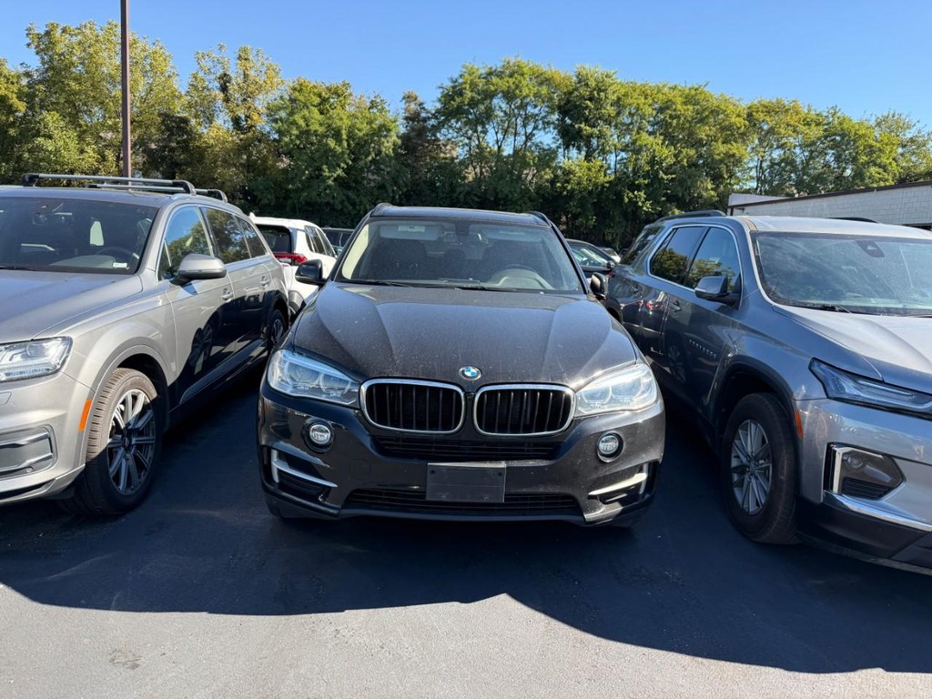 BMW X5 Vehicle Full-screen Gallery Image 07
