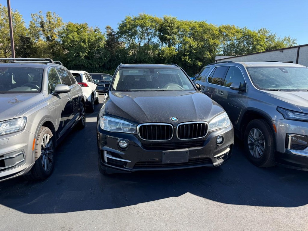 BMW X5 Vehicle Full-screen Gallery Image 08