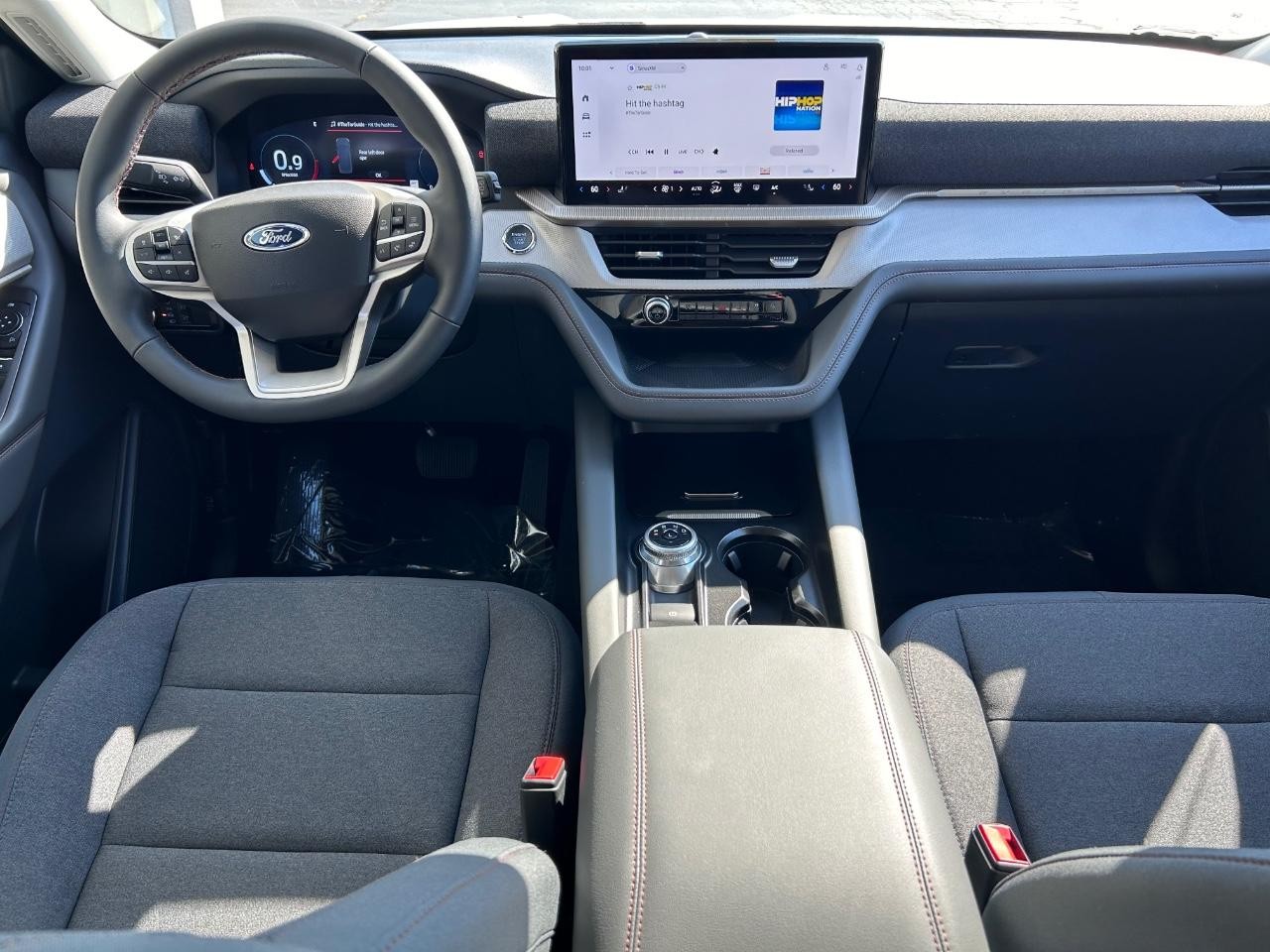 2025 Star White Metallic Tri-Coat Ford Explorer Active RWD SUV