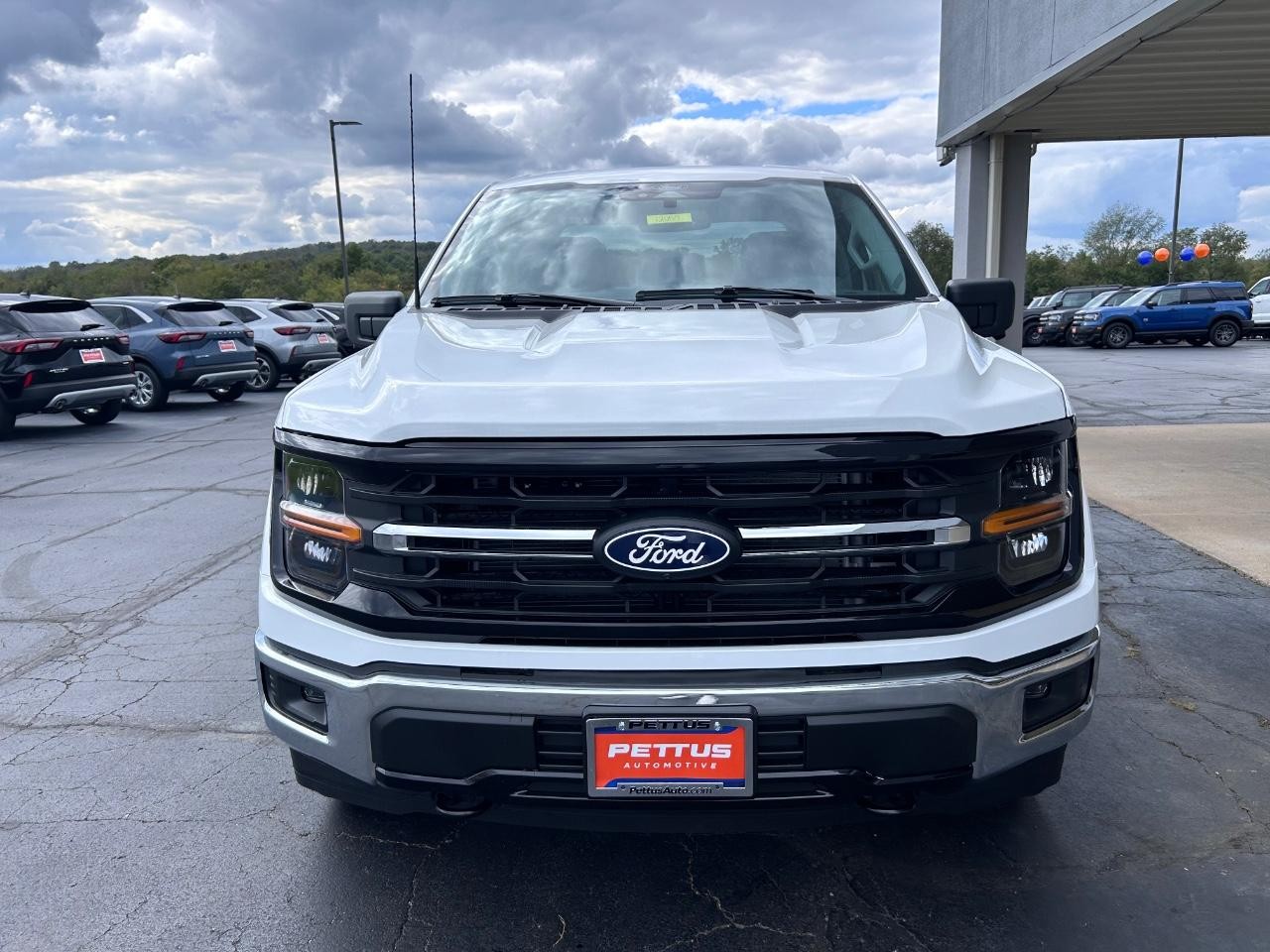 2024 Oxford White Ford F-150 XLT 4X4 Truck