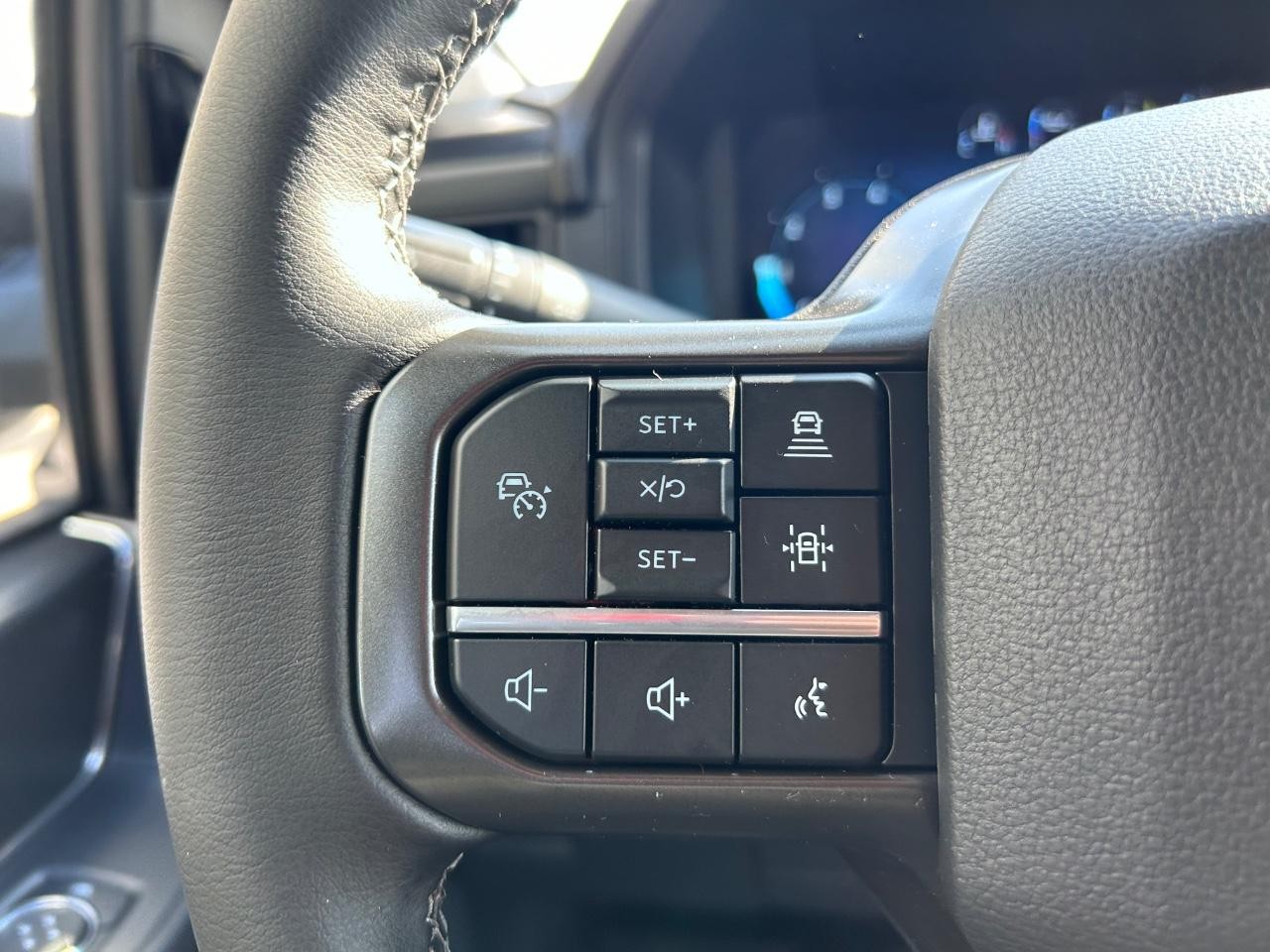 2024 Carbonized Gray Metallic Ford F-150 XLT 4X4 Truck