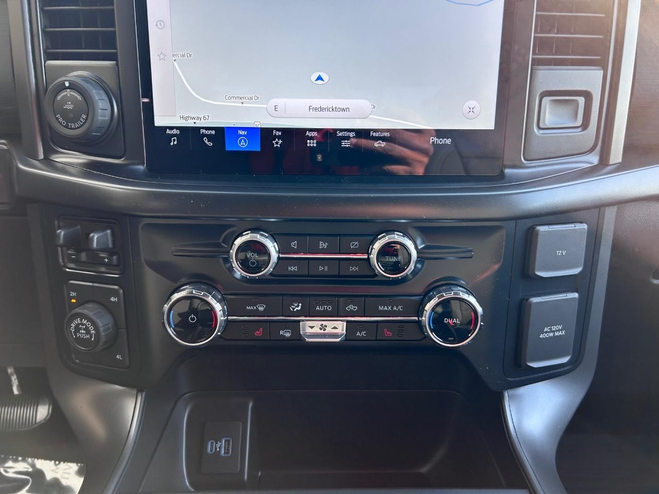 2024 Carbonized Gray Metallic Ford F-150 XLT 4X4 Truck