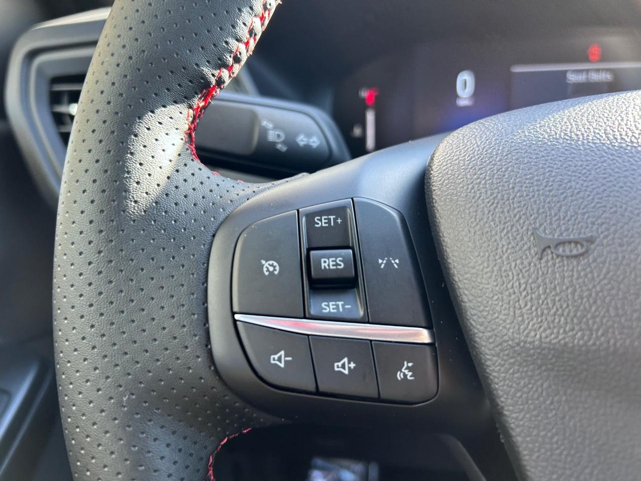 2025 Carbonized Gray Metallic Ford Escape ST-Line AWD SUV
