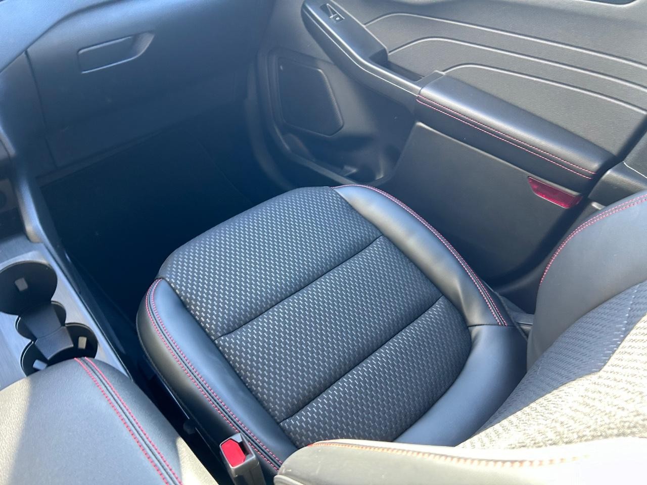 2025 Carbonized Gray Metallic Ford Escape ST-Line AWD SUV