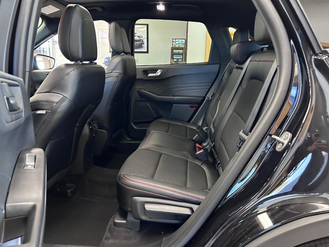 2025 Agate Black Metallic Ford Escape ST-Line AWD SUV