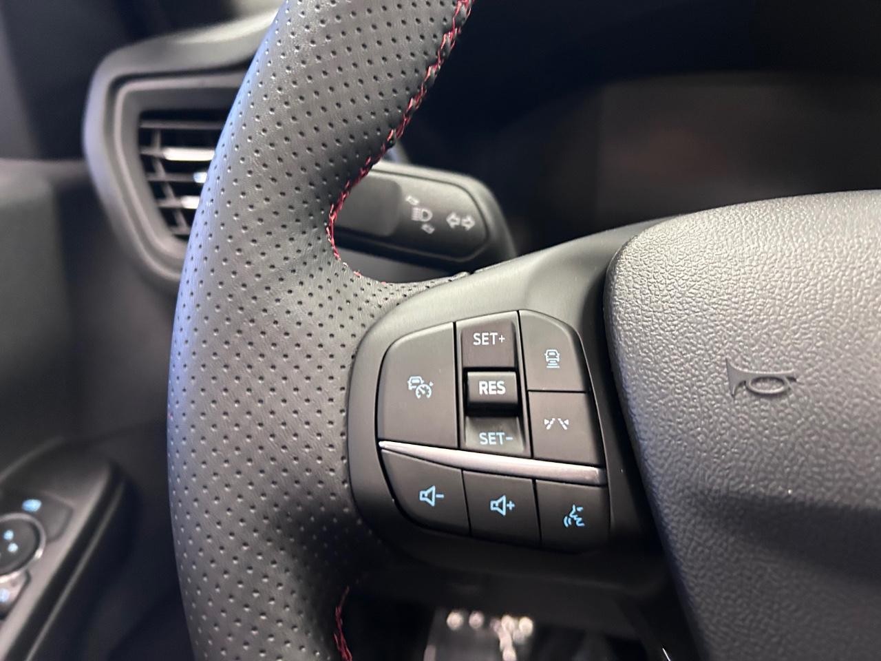 2025 Agate Black Metallic Ford Escape ST-Line AWD SUV
