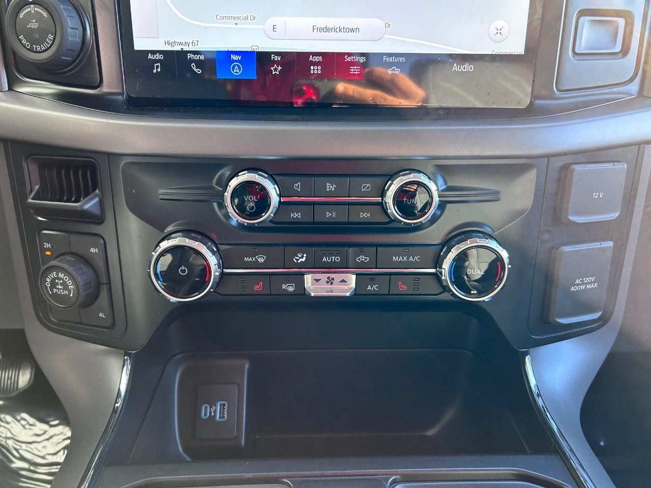 2024 Carbonized Gray Metallic Ford F-150 XLT 4X4 Truck