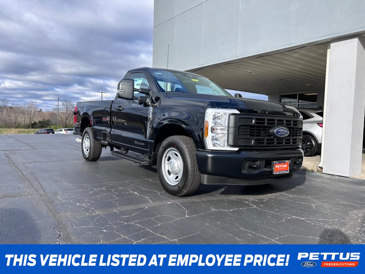 2024 Agate Black Metallic Ford Super Duty F-350 SRW XL Truck