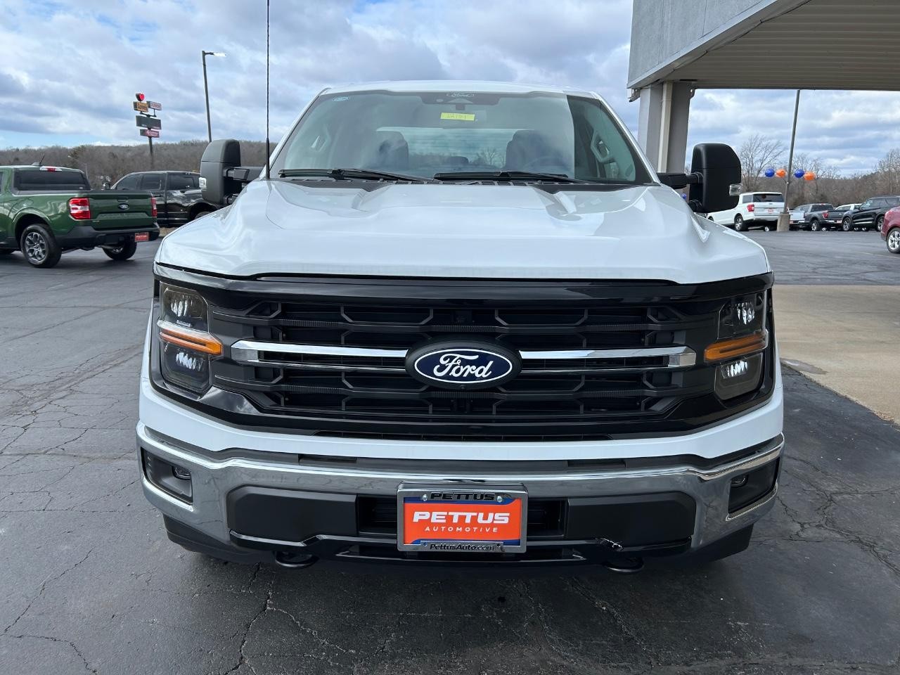 2024 Oxford White Ford F-150 XLT 4X4 Truck