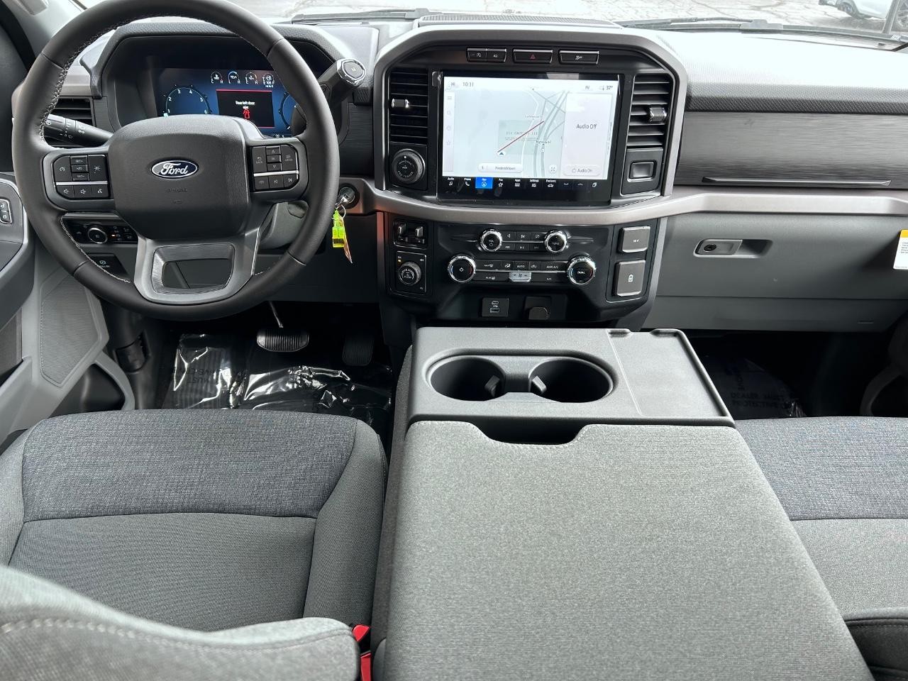 2024 Oxford White Ford F-150 XLT 4X4 Truck