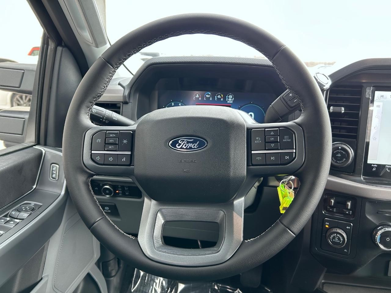 2024 Oxford White Ford F-150 XLT 4X4 Truck