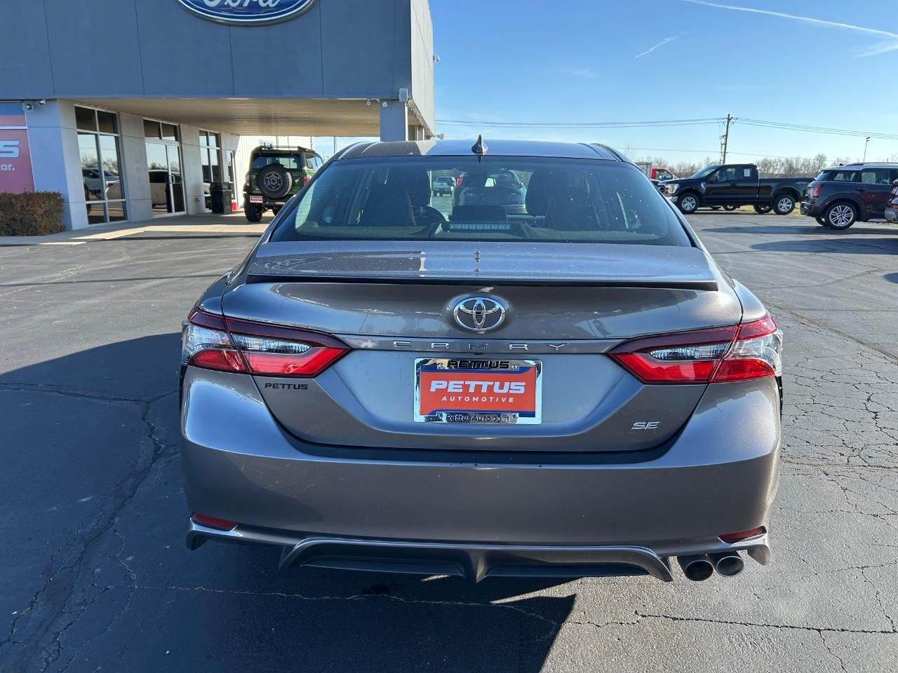 2022 Predawn Gray Mica Toyota Camry SE FWD Sedan