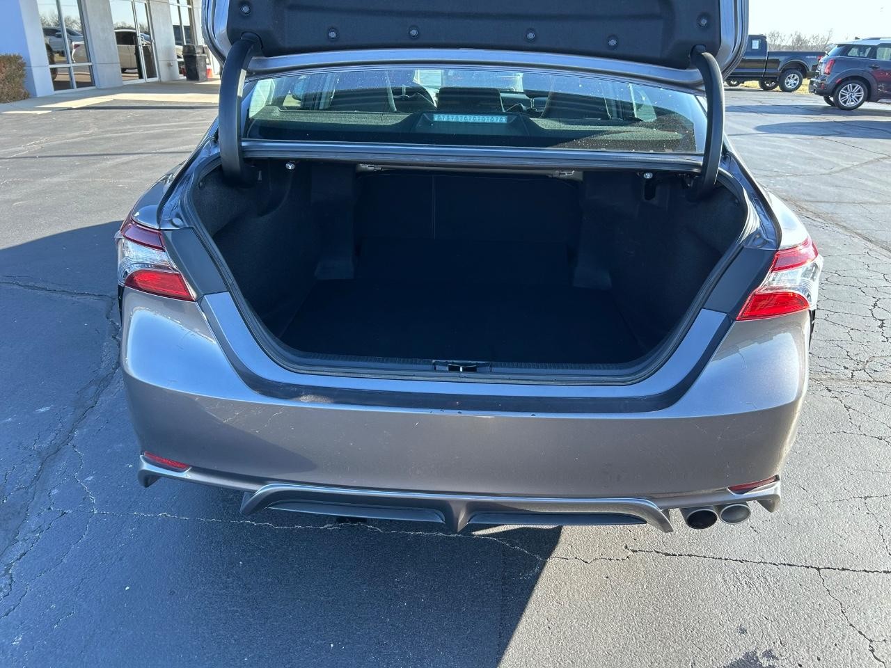 2022 Predawn Gray Mica Toyota Camry SE FWD Sedan