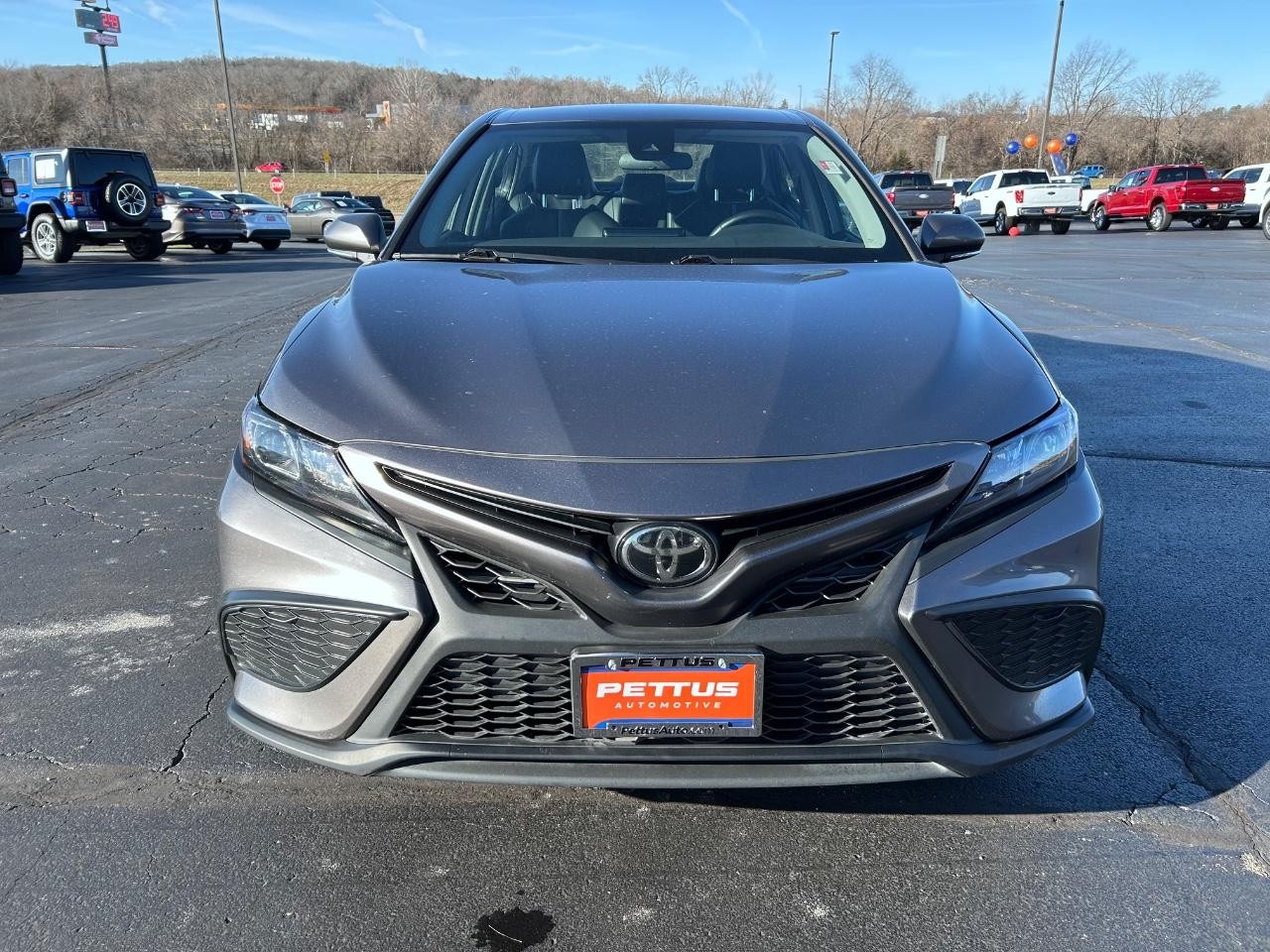 2022 Predawn Gray Mica Toyota Camry SE FWD Sedan