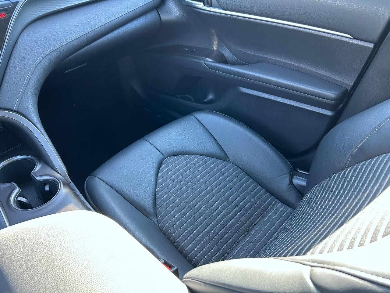 2022 Predawn Gray Mica Toyota Camry SE FWD Sedan