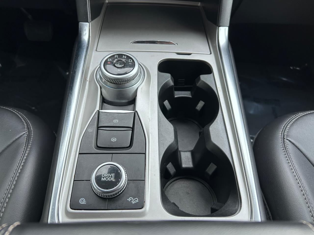 2023 Agate Black Metallic Ford Explorer XLT 4X4 SUV
