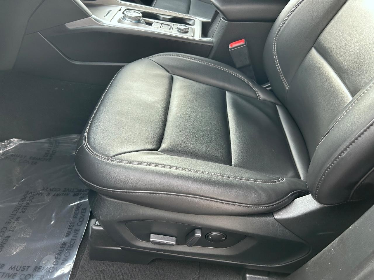 2023 Agate Black Metallic Ford Explorer XLT 4X4 SUV