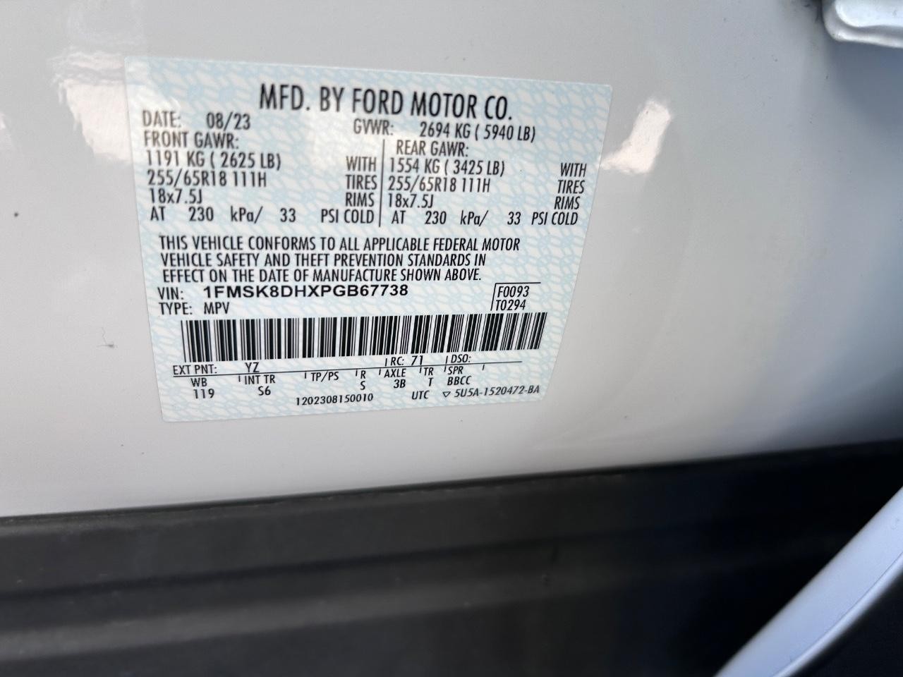 2023 Oxford White Ford Explorer XLT 4X4 SUV