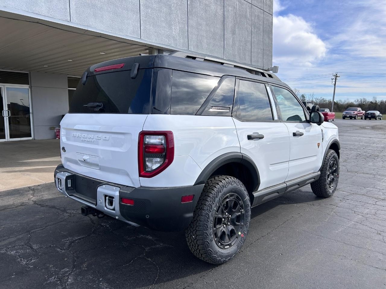 2025 Oxford White Ford Bronco Sport Badlands 4X4 SUV