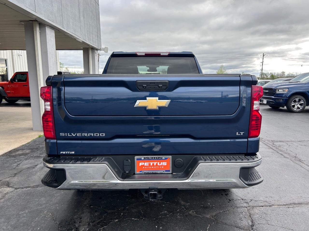 2023 Northsky Blue Metallic Chevrolet Silverado 1500 LT 4X4 Truck